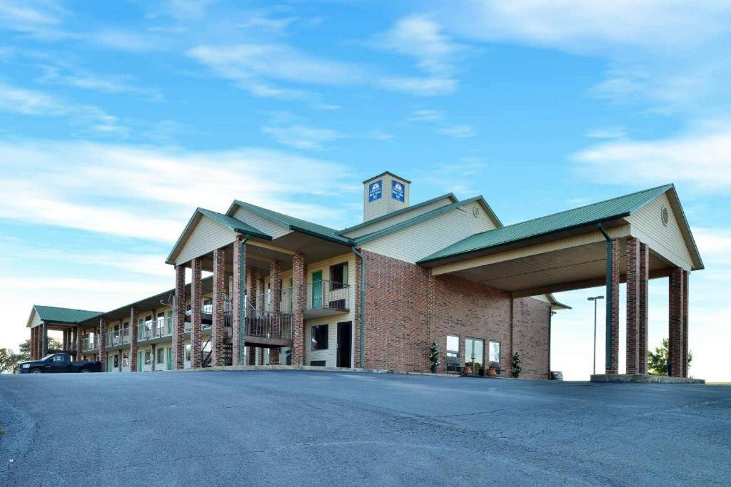 Ozark Hotel Exterior foto